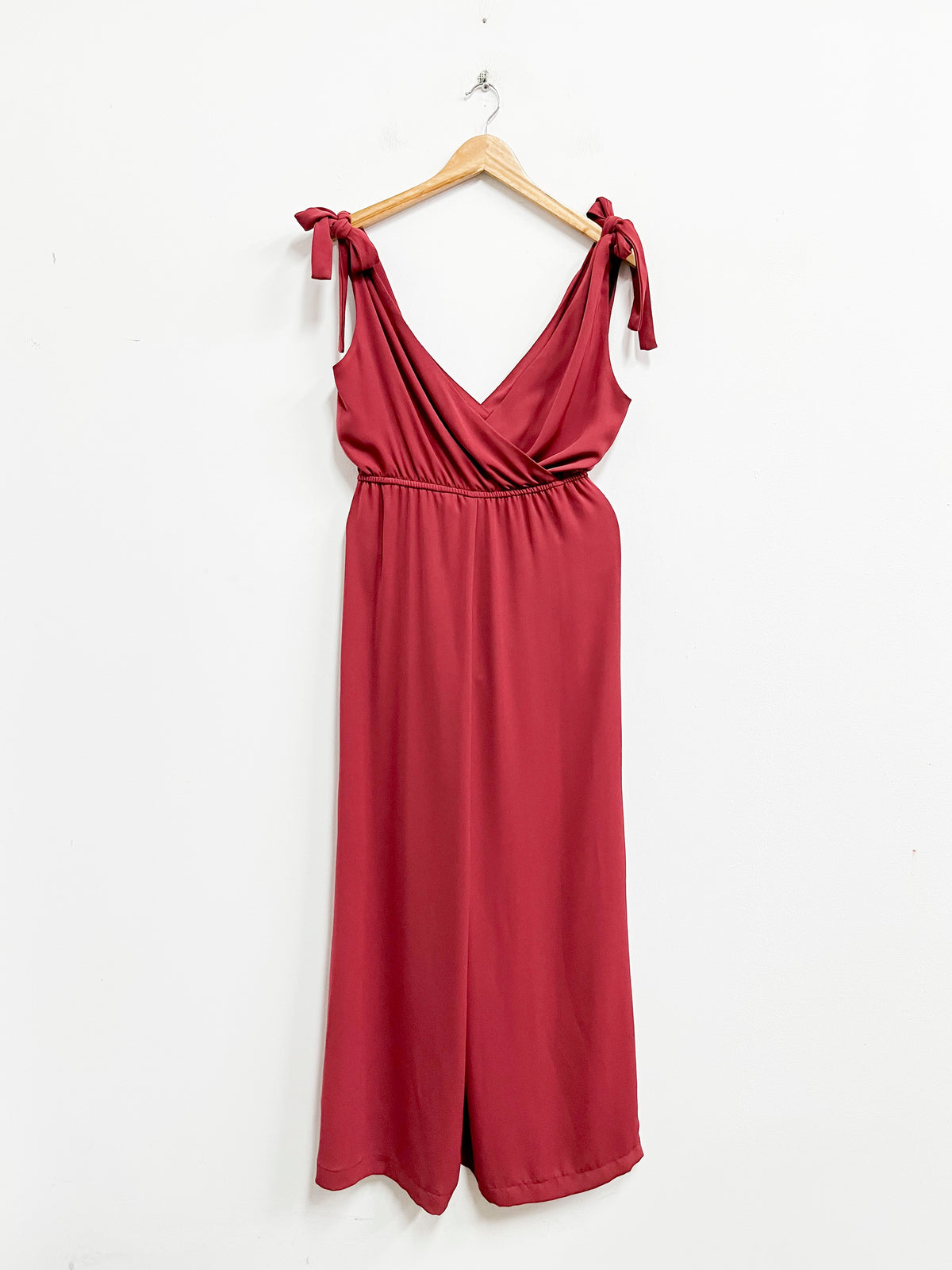 Eneterizo rojo lafrillo nudos en los hombros - Naf Naf - Talla M