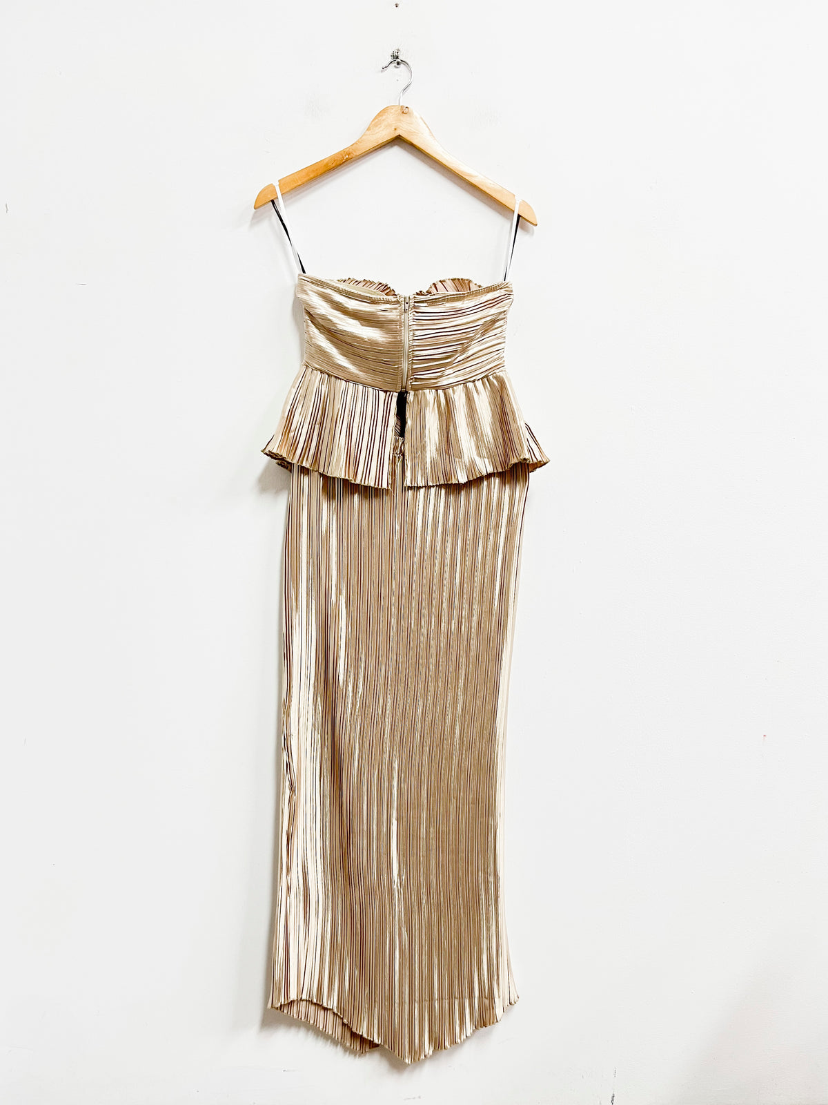 Top strapples y falda color dorado - Talla S