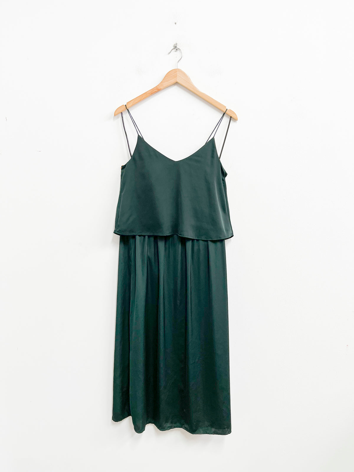 Vestido verde oscuro satinado - H&M - Talla S