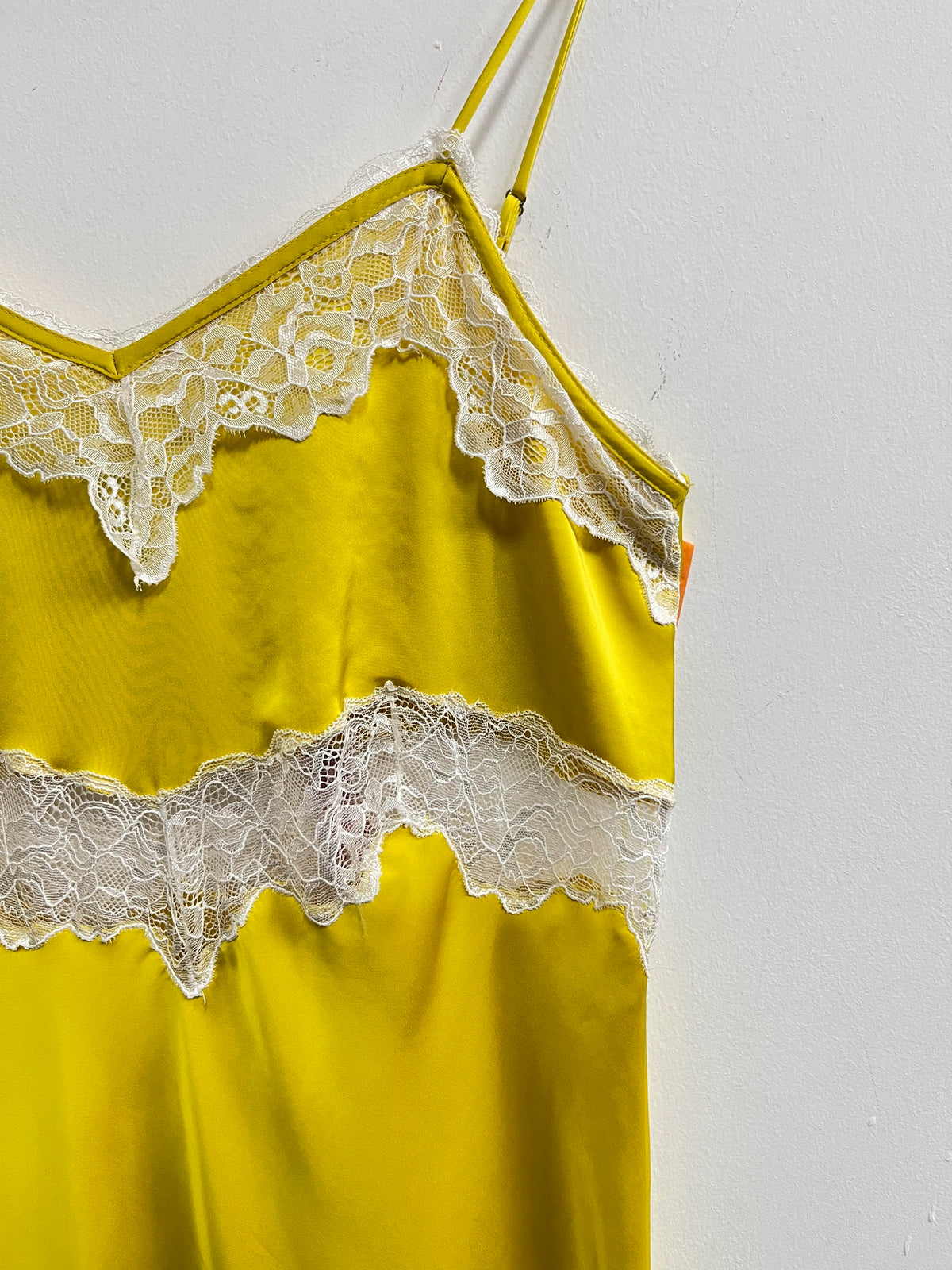 Vestido lencero amarillo largo - Zara - Talla L