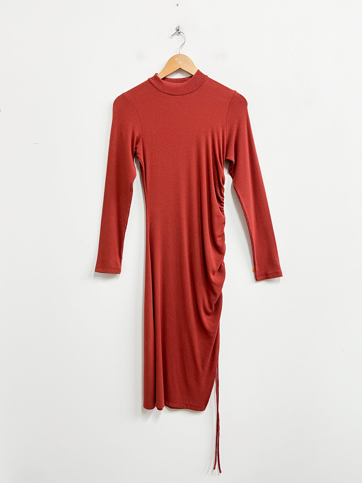 Vestido midi manga larga ajuste lateral - Now - Talla M