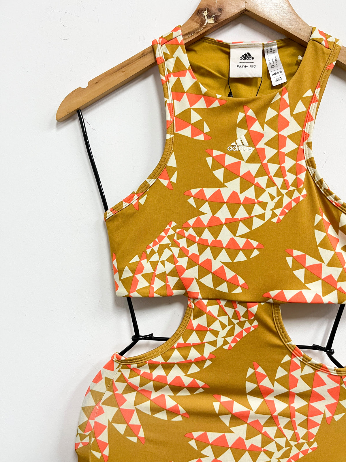 Vestido mostaza midi estampado - Farm Rio x Adidas - Talla XS