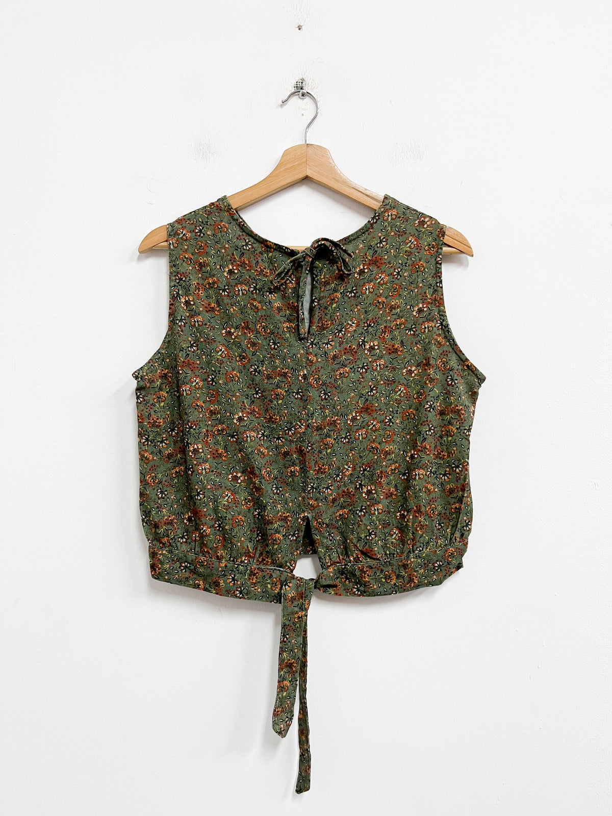 Top verde con florcitas - Talla S