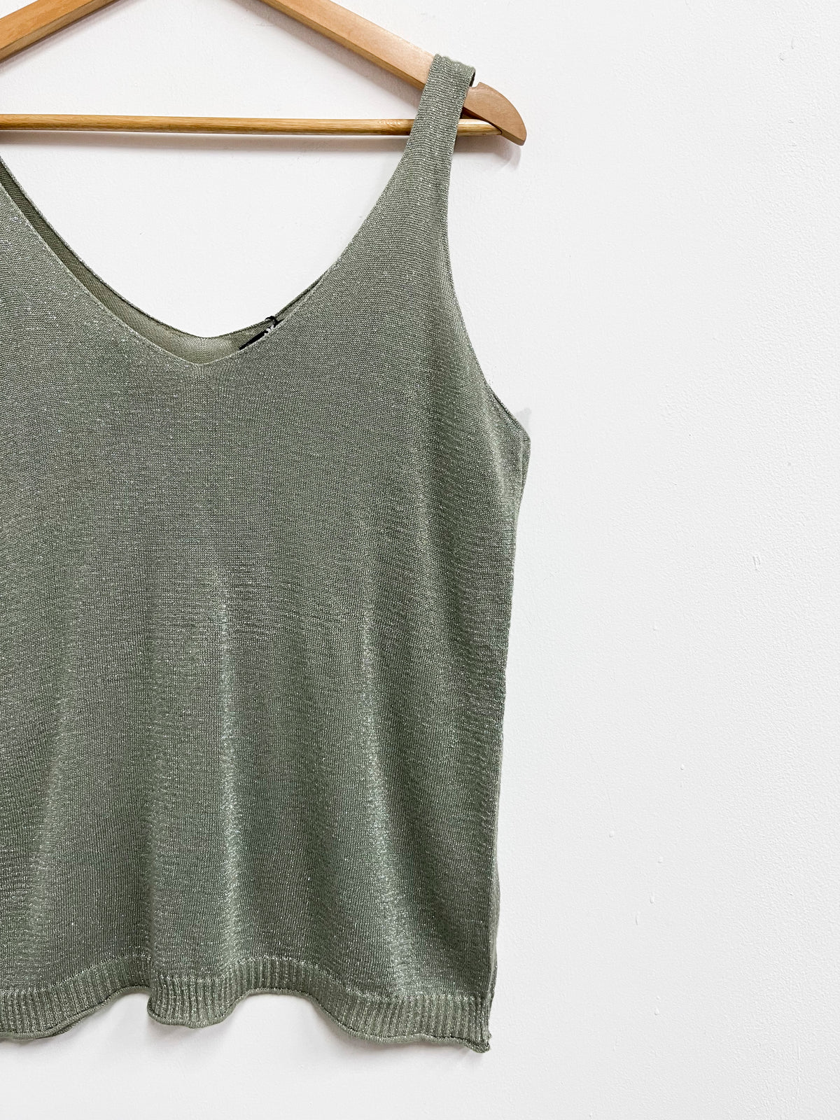 Top tiras verdes con brillo - Talla M