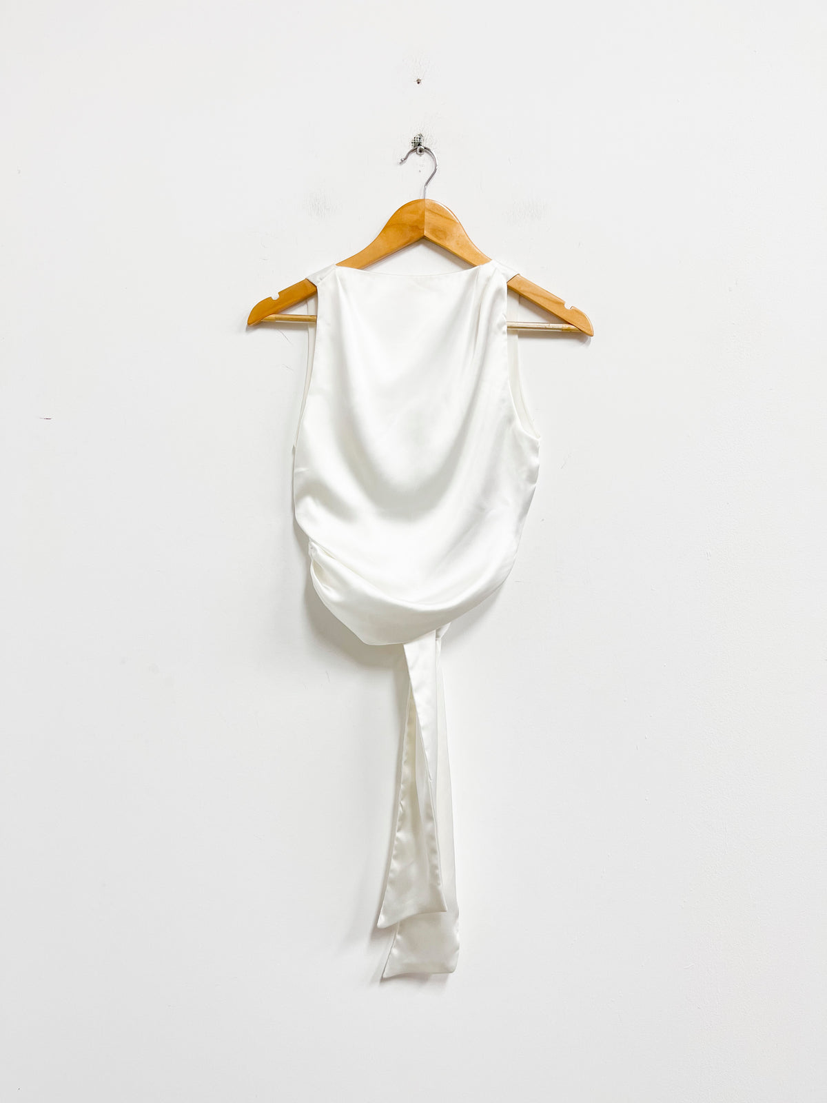 Top crema satinado - Zara - Talla S