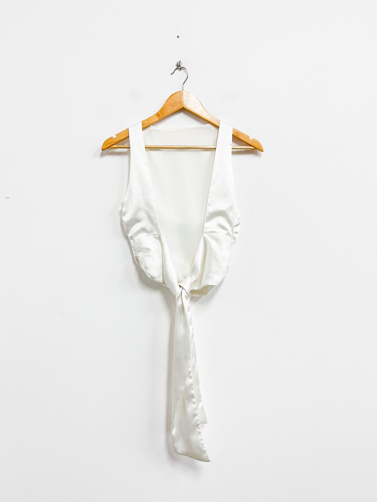 Top crema satinado - Zara - Talla S