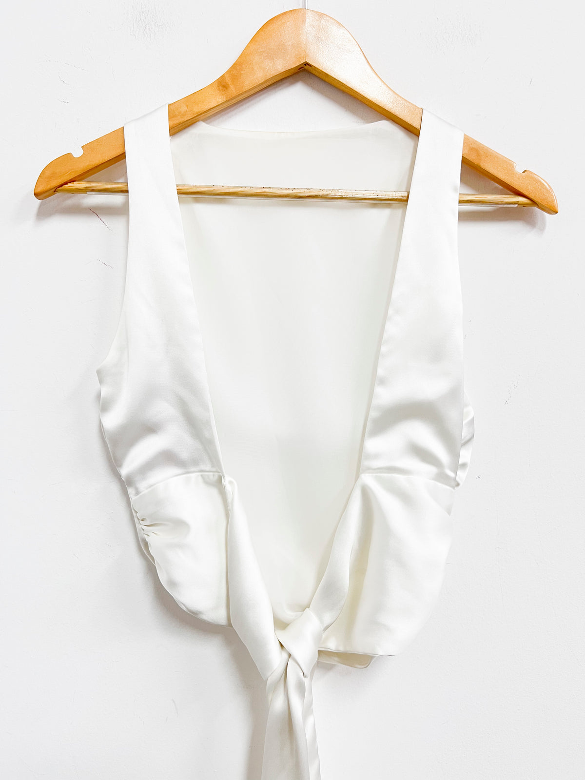 Top crema satinado - Zara - Talla S