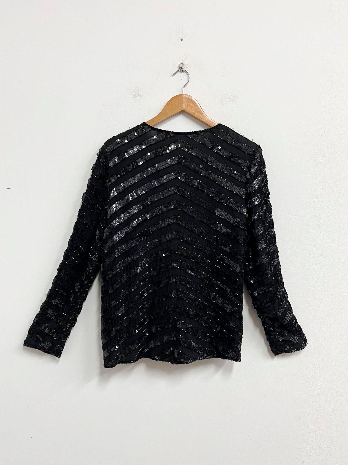 Capa negra seda y lentejuelas - Royal Feelings - Talla XL