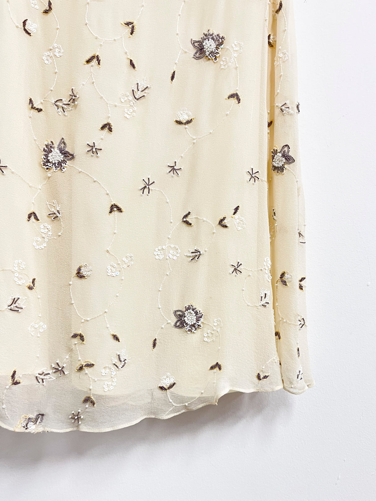 Falda de seda crema con mostacillas - Teri Jon - Talla M