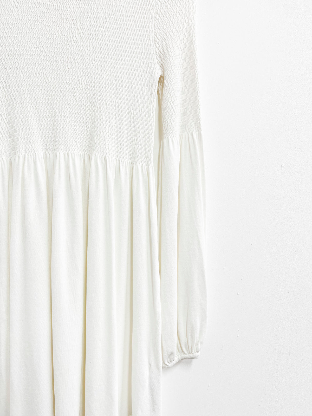 Vestido corto blanco panel de abeja en el pecho - Zara - Talla S