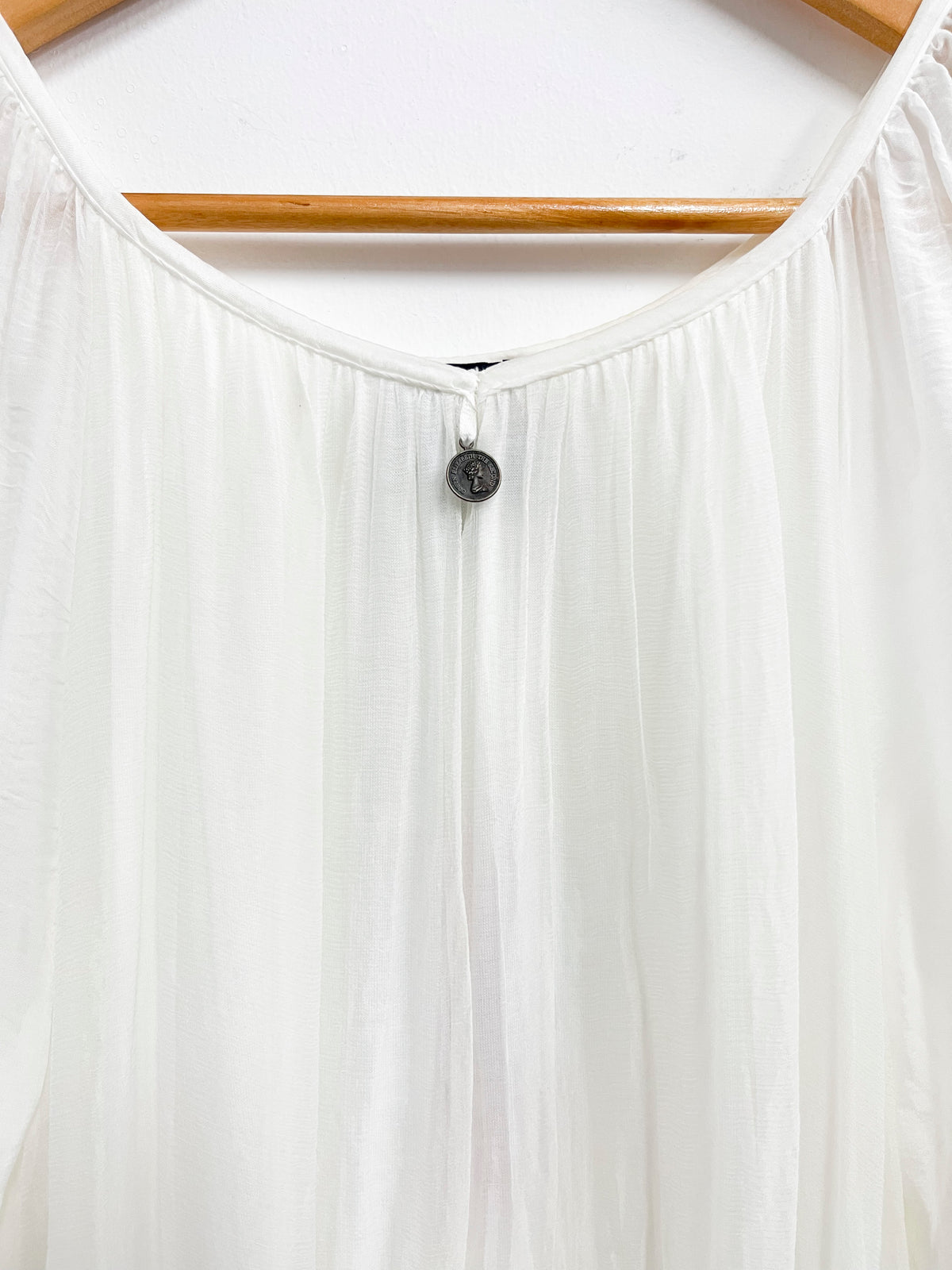 Blusa blanca de seda con bordados - Le Marais - Talla M