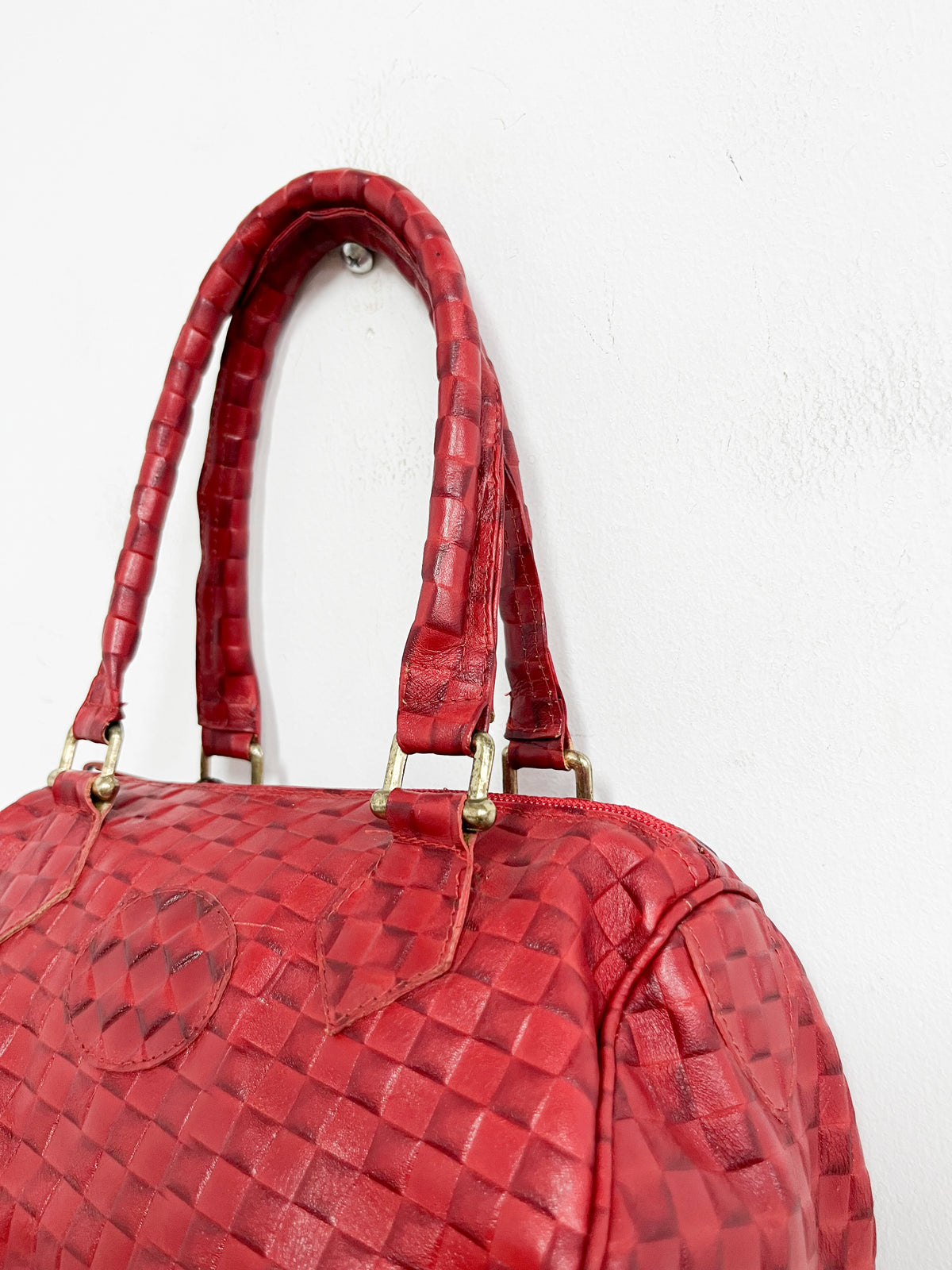 Cartera roja textura cuadritos