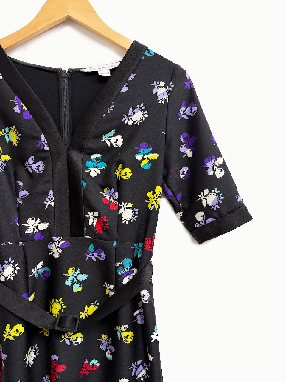 Vestido negro corto con flores - Diane Furstenberg - Talla S/M
