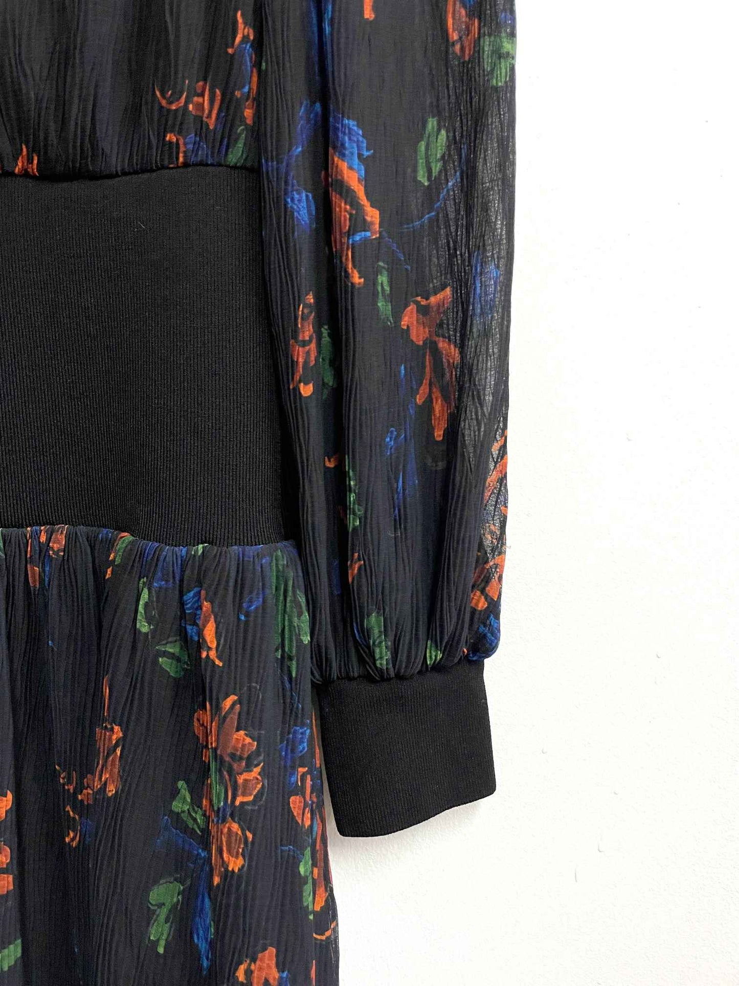 Vestido negro con flores corrugado - Tory Burch - Talla S/M