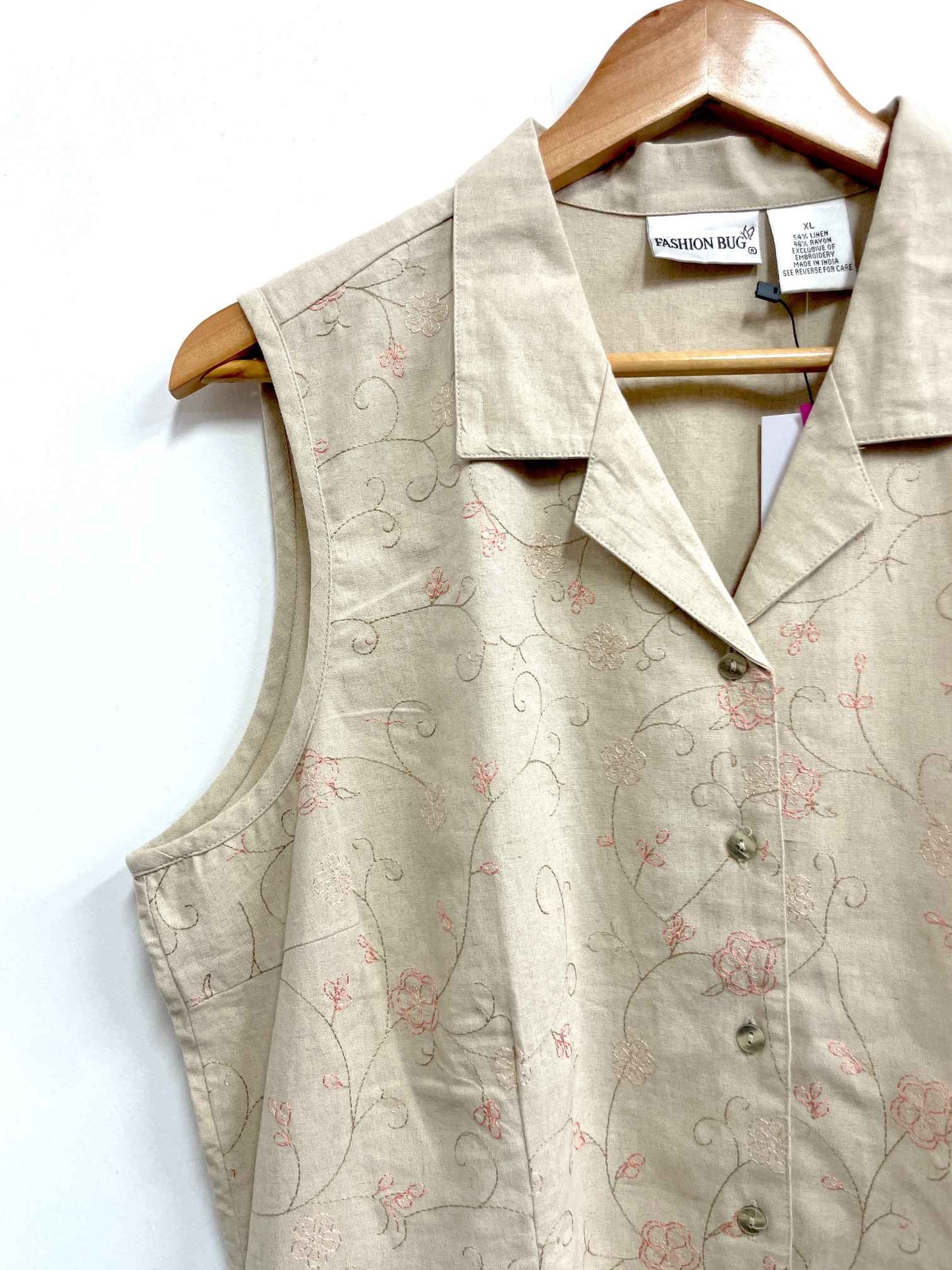 Blusa beige flores rosadas bordadas - Fashion bug - Talla XL