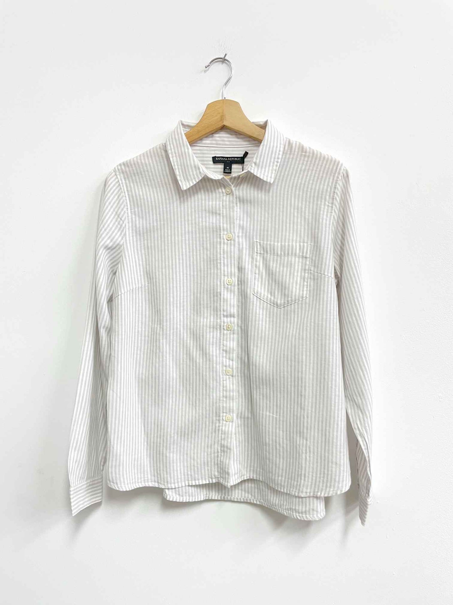 Blusa rayas blanco y gris - Banana Republic - Talla M