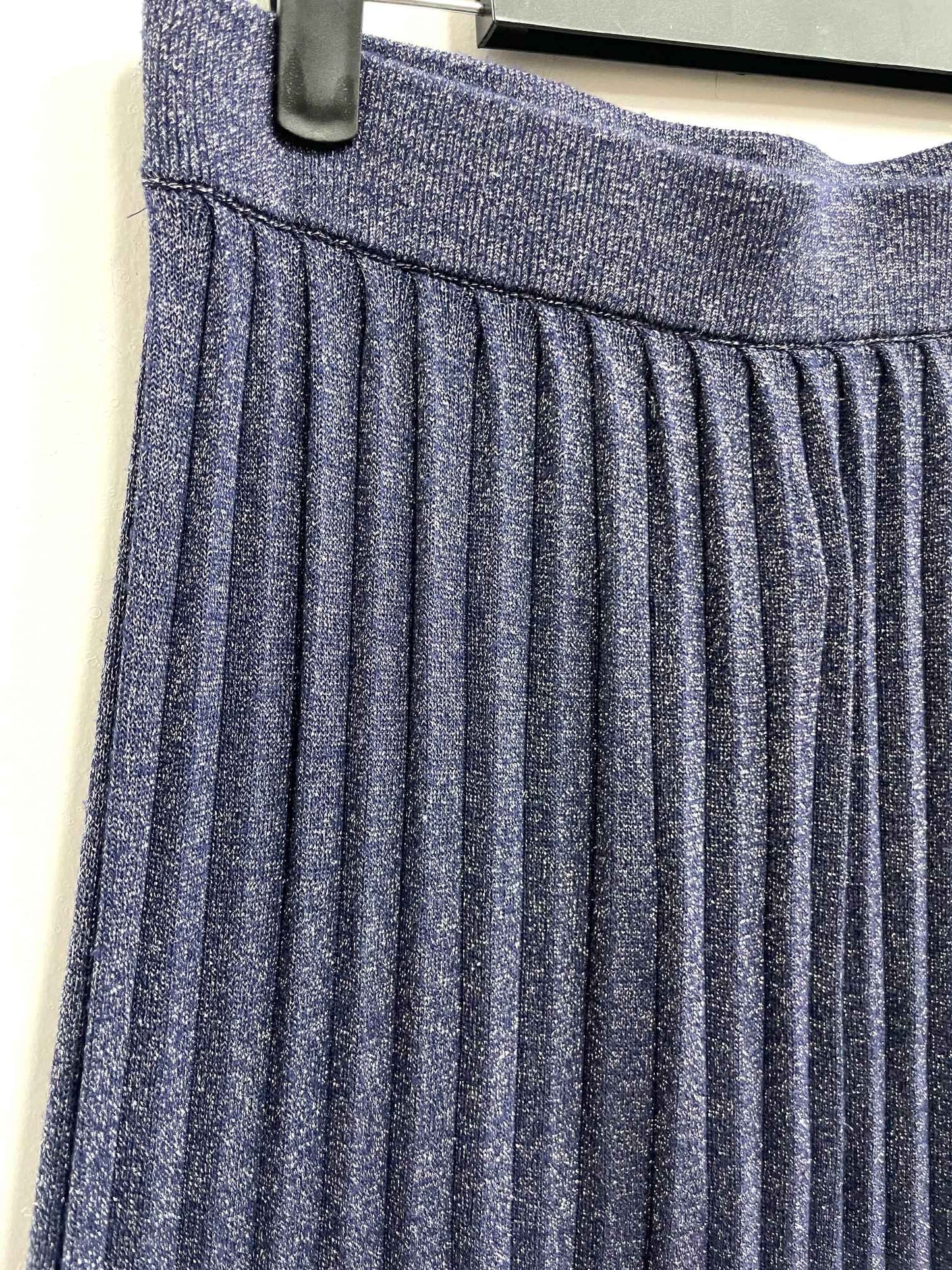 Falda azul brillos plisada - Banana Republic - Talla S