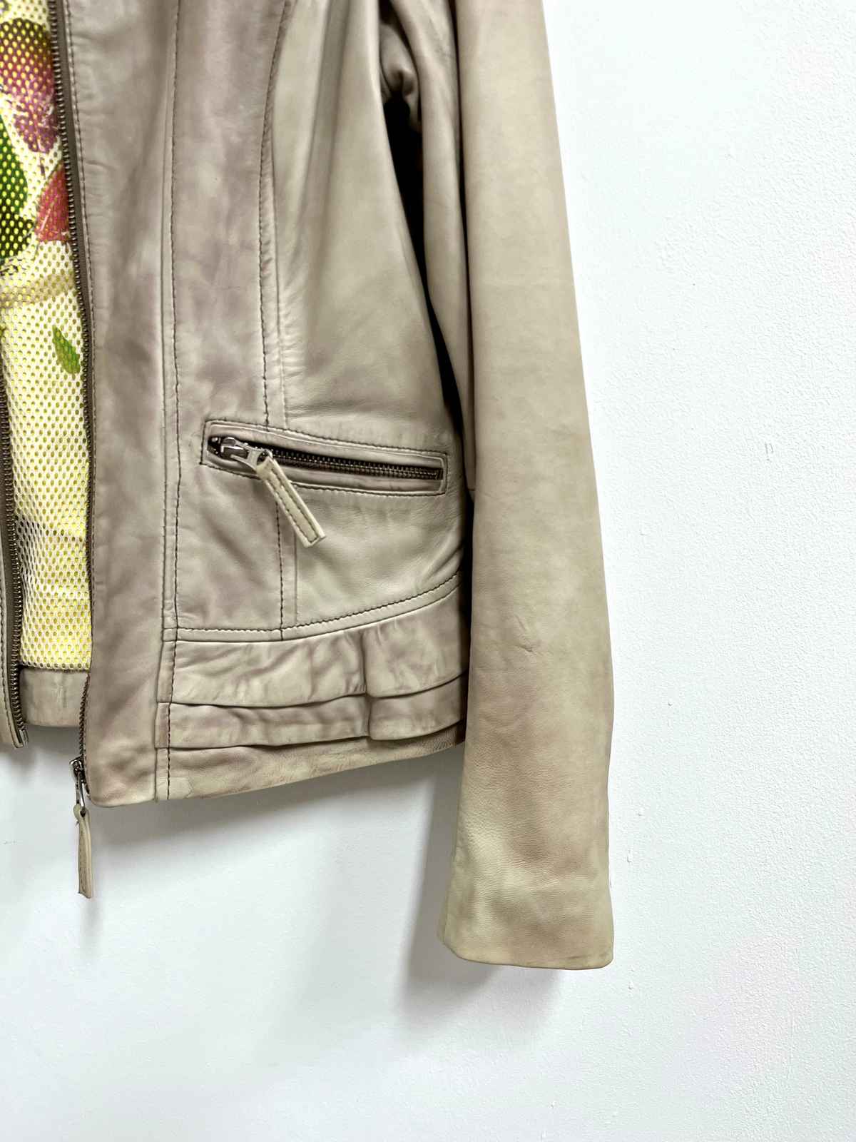 Casaca cuero beige - Renzo Costa - Talla L